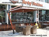 戶外家（jiā）具在（zài）哈雷機車展廳的應用