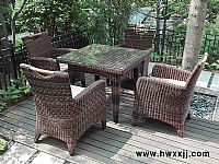 別墅花園戶外（wài）桌椅應（yīng）用